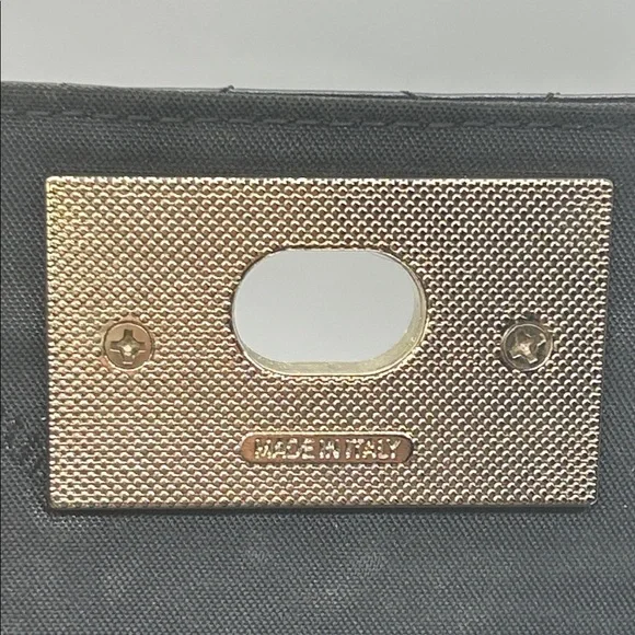 Russell & Bromley Chic Black Quilted Leather Chain Strap Crossbody Bag Purse 🌺🌺 - Picture 7 of 8